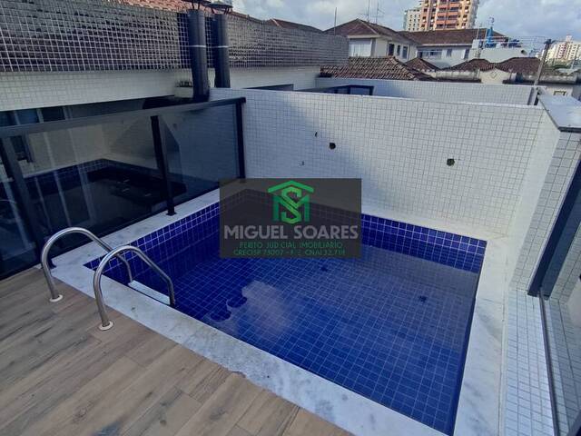 #AP008 - Casa para Venda em Santos - SP