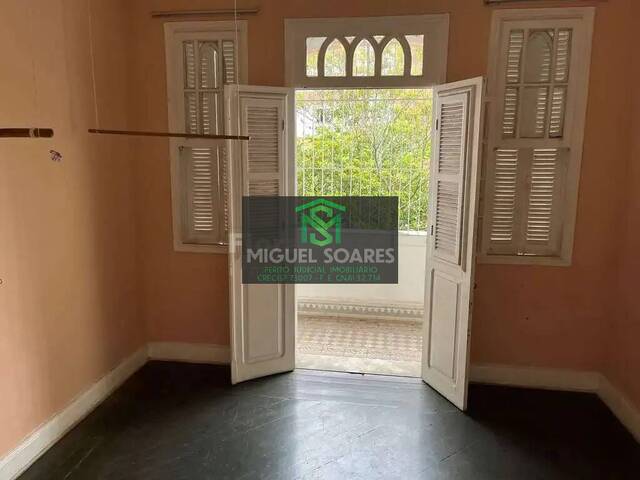 #AP176 - Casa para Venda em Santos - SP - 2