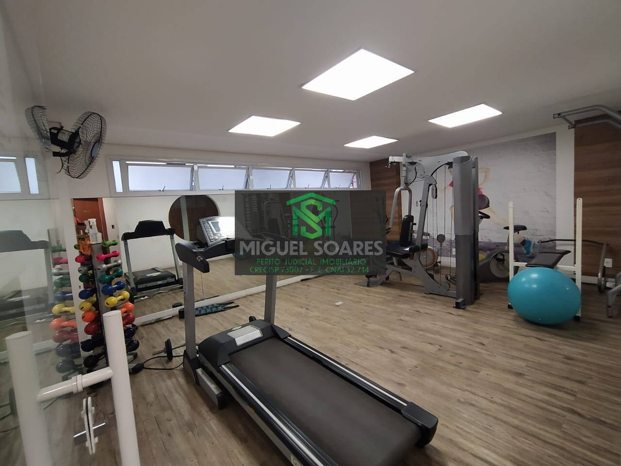 Apartamento à venda e aluguel com 3 quartos, 130m² - Foto 20