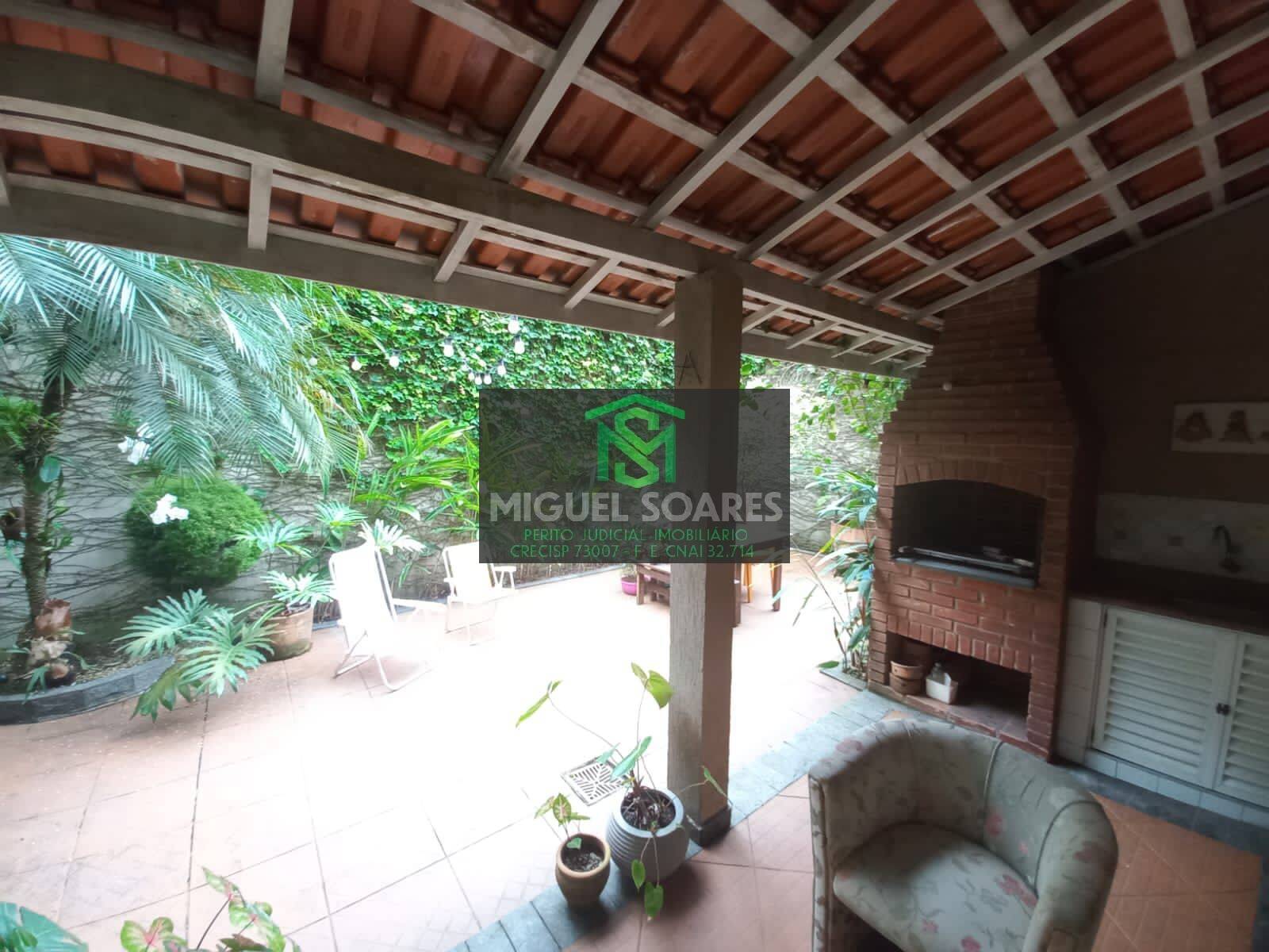 Casa, 3 quartos, 235 m² - Foto 3