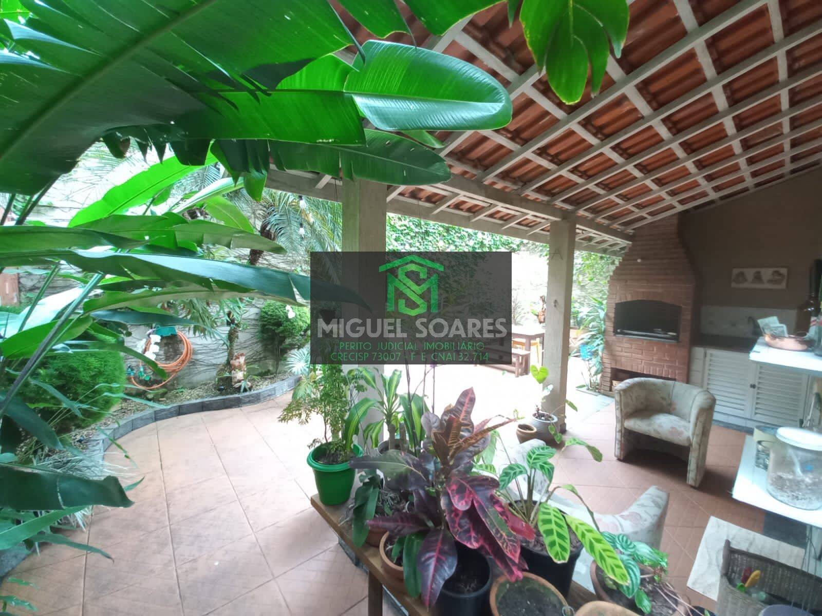 Casa, 3 quartos, 235 m² - Foto 2