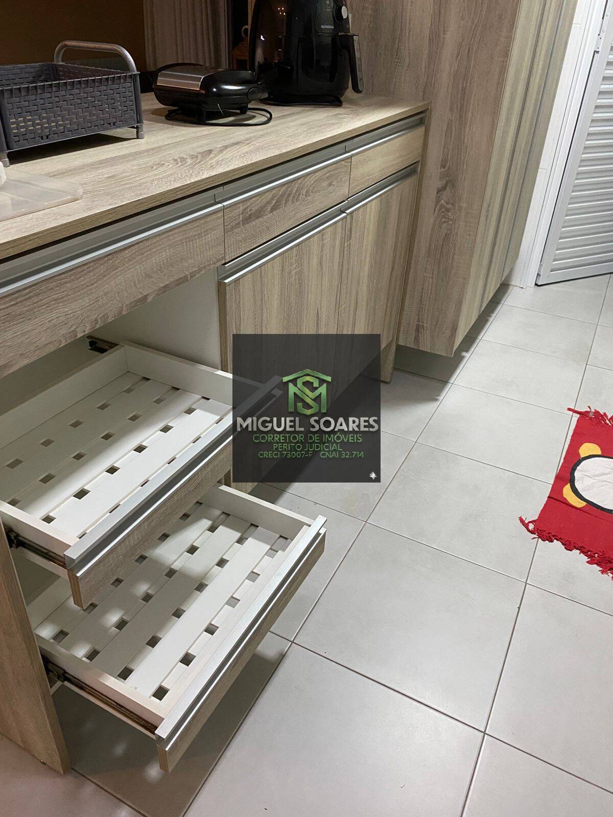 Apartamento, 2 quartos, 72160 m² - Foto 2