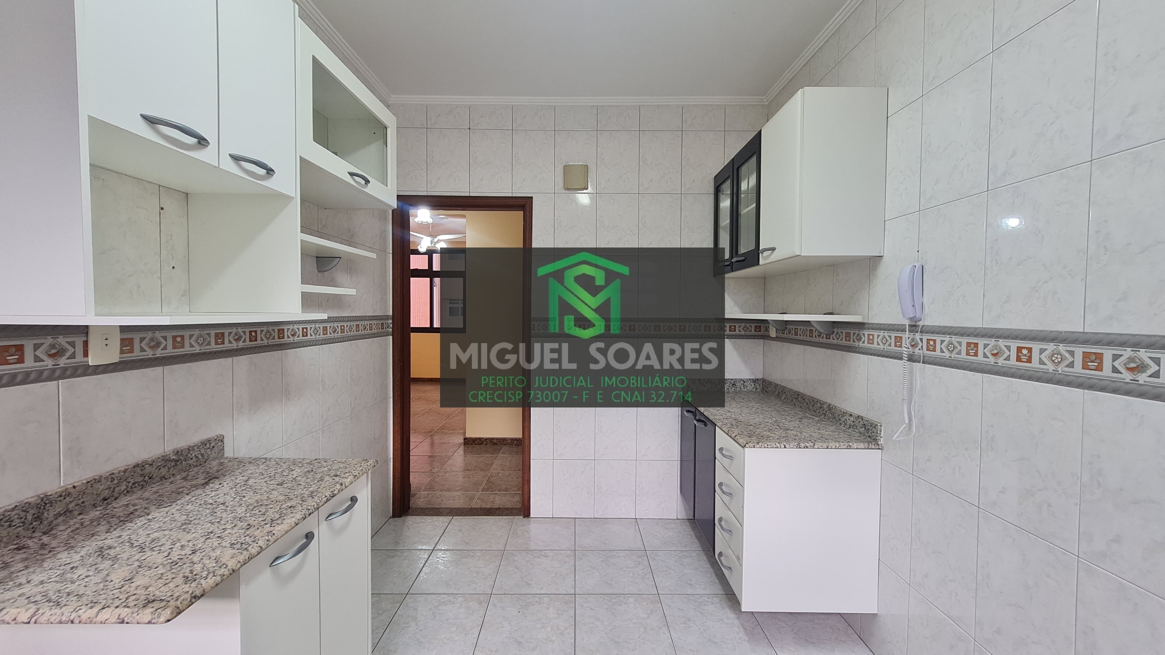 Apartamento à venda e aluguel com 3 quartos - Foto 11