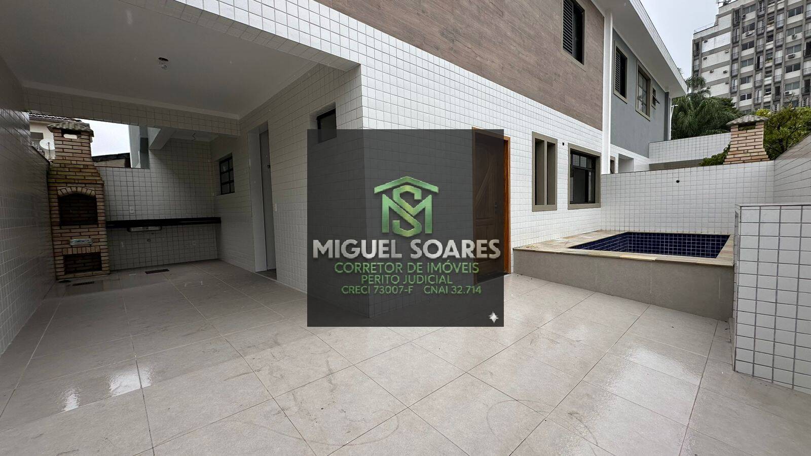 Apartamento, 3 quartos, 140 m² - Foto 1